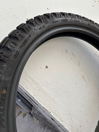 Neumático delant Enduro Trail Dakar  90/90 21