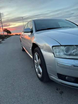 Audi A8 2003