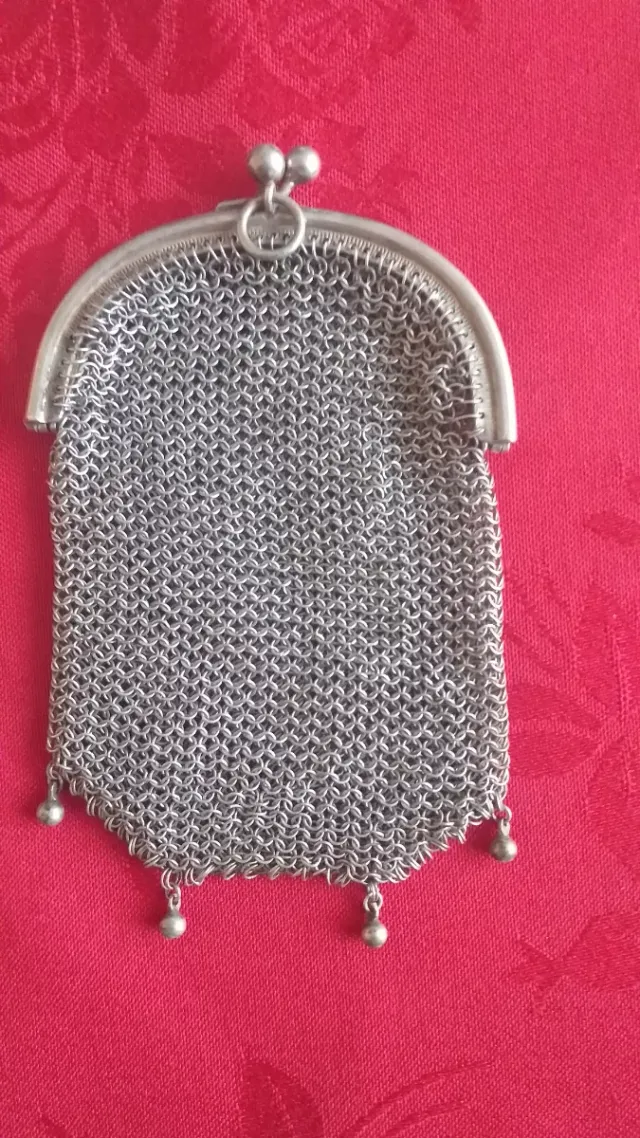 Carteira antiga de malha prateada