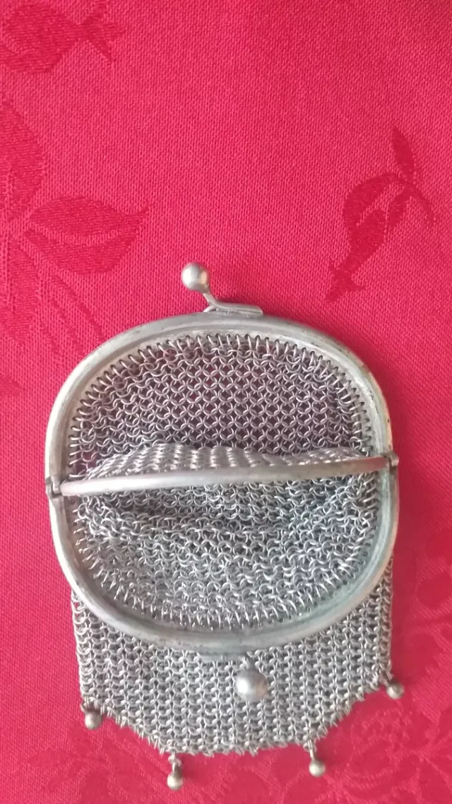 Carteira antiga de malha prateada