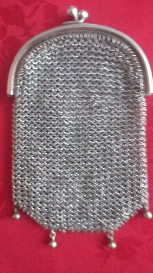 Carteira antiga de malha prateada