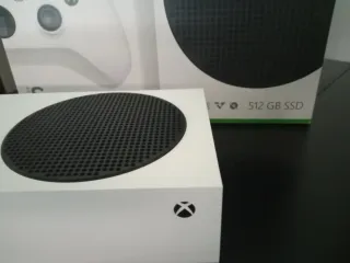 Xbox Series S + Game Pass Ultimate + 13 giochi