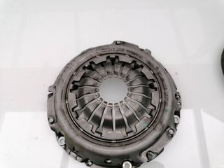 KIT EMBRAGUE DACIA SANDERO (4)