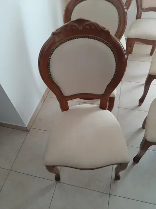 Tavolo Ovale Legno Massello Intarsiato