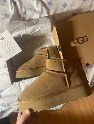Botas UGG Tazz Talla 38 Nuevas
