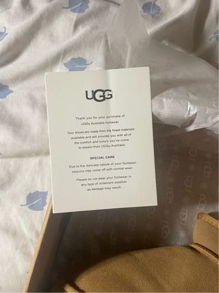 Botas UGG Tazz Talla 38 Nuevas