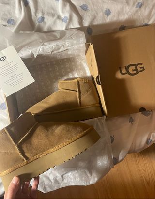 Botas UGG Tazz Talla 38 Nuevas