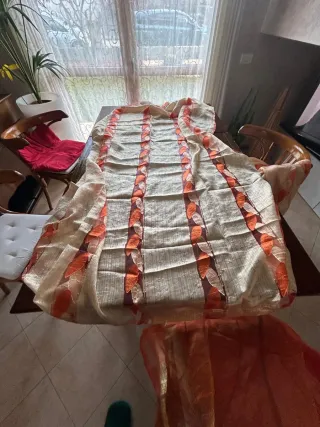 4 Tende + 2 tende a pacchetto e 4 copricuscini