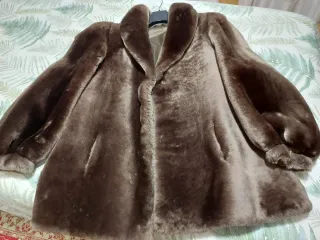 ¡Bajada de precio! Abrigo de mujer Mouton marrón