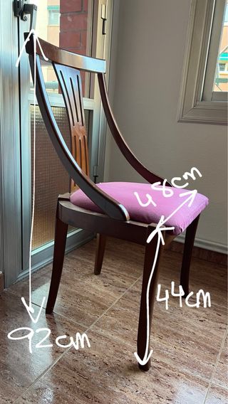 Silla de comedor madera tapizada de color granate