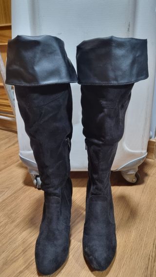 Botas Marypaz Tacon Terciopelo Negro