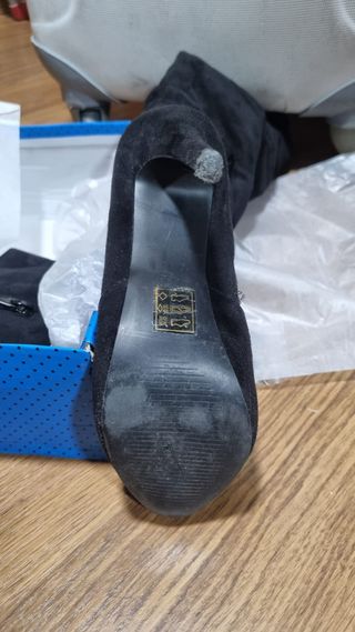 Botas Marypaz Tacon Terciopelo Negro