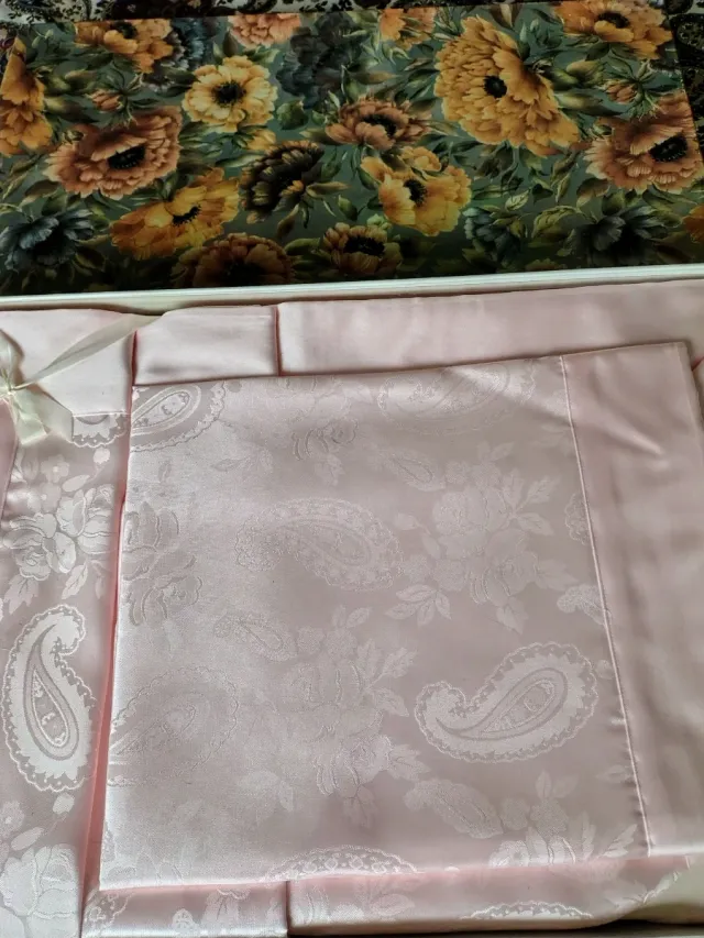 Completo Lenzuola Matrimoniali Rosa Raso