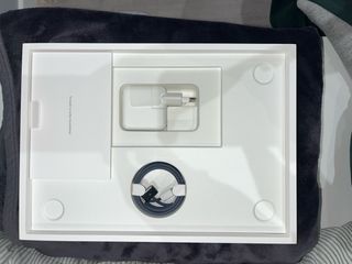 MacBook Air M2 16GB RAM Nuevo (color medianoche)