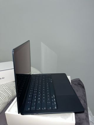 MacBook Air M2 16GB RAM Nuevo (color medianoche)
