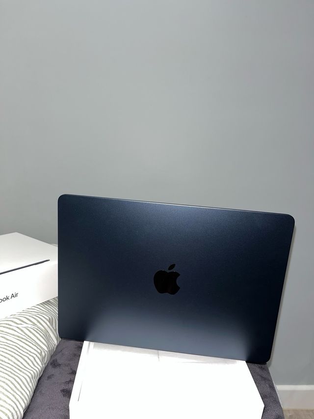 MacBook Air M2 16GB RAM Nuevo (color medianoche)
