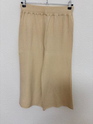 Conjunto de punto beige - chaleco y pantalón