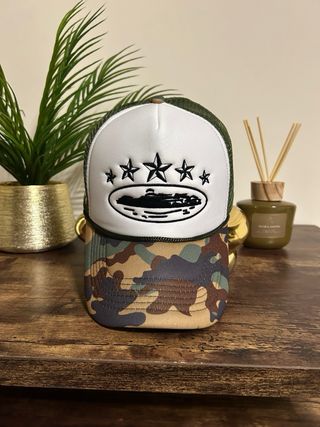 Cappello Corteiz bianco