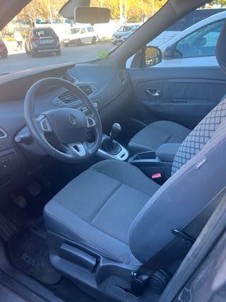 Renault Scenic 2011