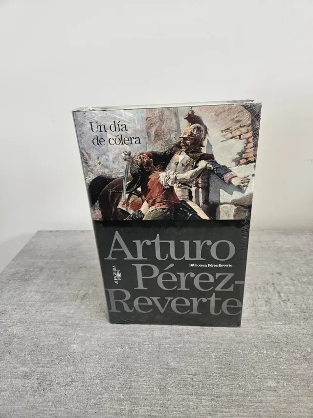 Biblioteca Pérez- Reverte.