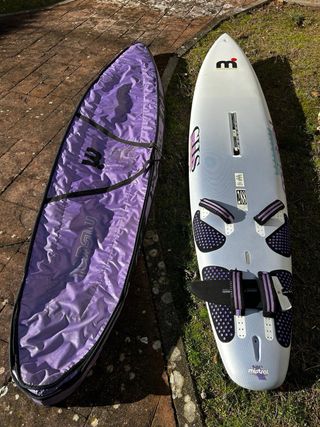 Tabla windsurf Mistral CTS 288 con funda Mistral