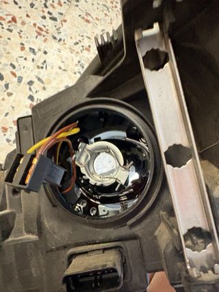 Faro Derecho Megane III 2014-2016