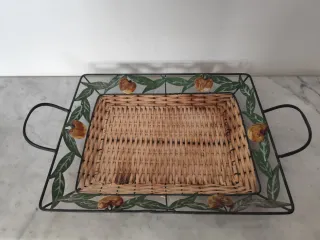 Bandeja Vintage Mimbre y Metal Decorada.