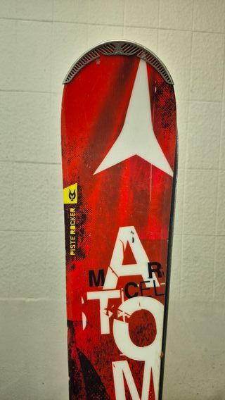 Esquís de Pista Atomic Marcel Hirscher