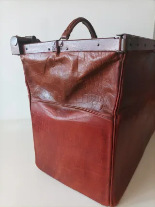 Maletín antiguo de piel