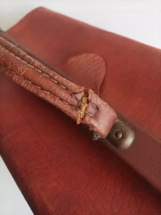 Maletín antiguo de piel