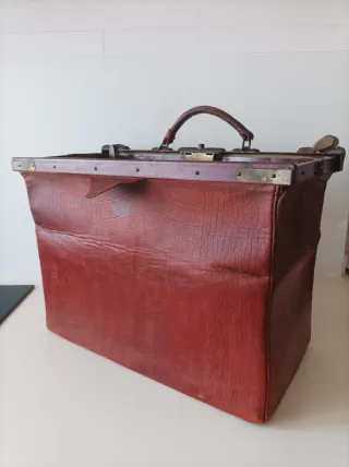 Maletín antiguo de piel