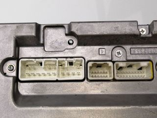 SISTEMA AUDIO / RADIO CD TOYOTA LAND CRUISER (J10) (2)