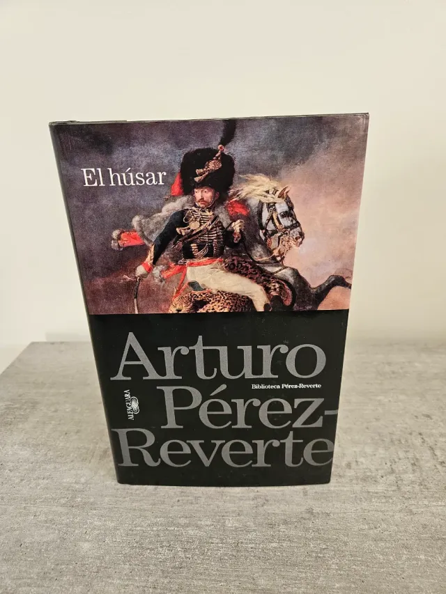 Biblioteca Pérez- Reverte.