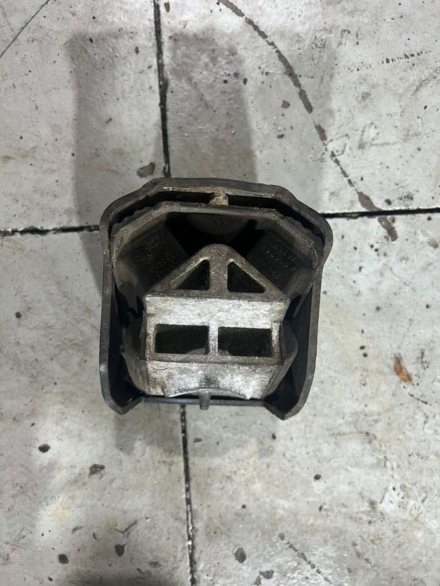 Soporte Motor Mercedes Benz