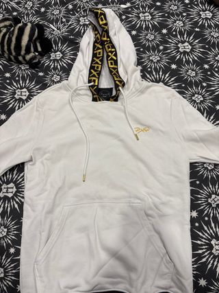 Sudadera con capucha blanca