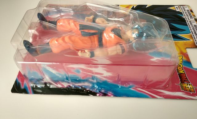 DRAGON BALL EVOLVE SÚPER SAIYAN GOKU