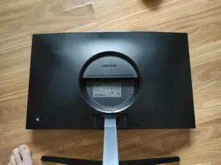 Pantalla Samsung Gaming 144Hz(precio negociable)