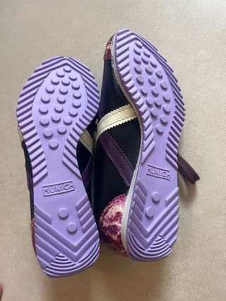 Zapatillas Munich 36 Negras y Moradas