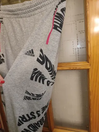 Pantalones chándal Adidas Talla S
