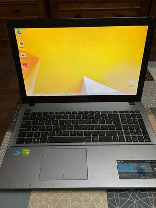 Portátil Asus F550C Plata