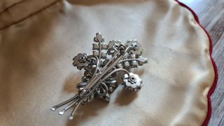 Vintage Spilla Bouquet con Cristalli Brillanti