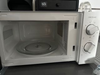 Microondas Cecotec 20L con Grill