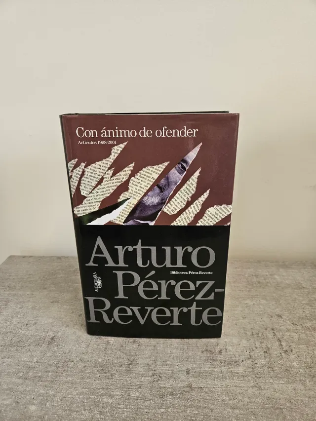 Biblioteca Pérez- Reverte.