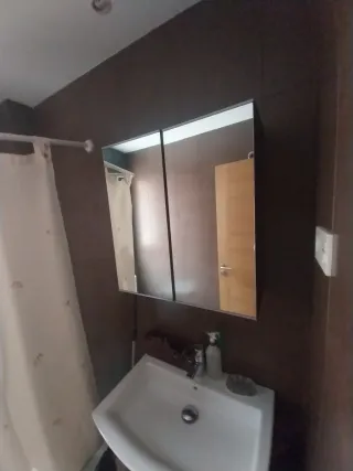 2uds Mueble baño colgante Ikea 1 montado y 1 sin m