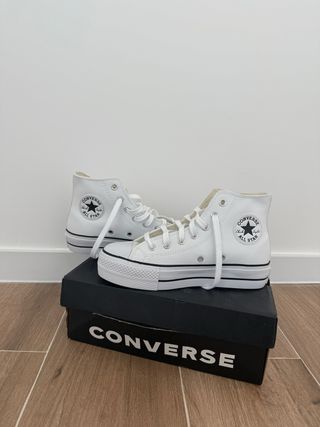 Converse blancas