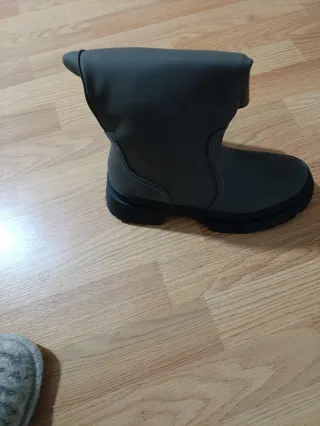 Botas altas verde oscuro