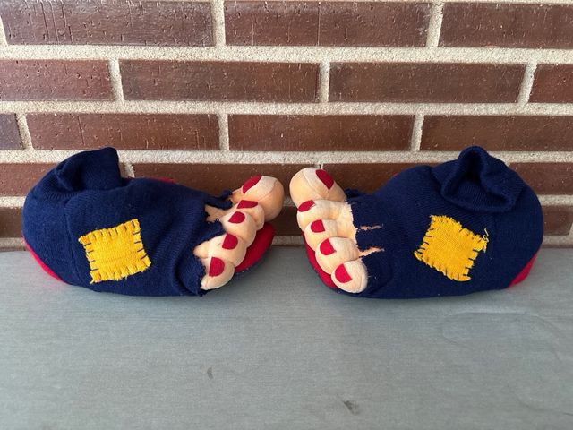 Ciabatte divertenti a piedi di mostro, n° 40