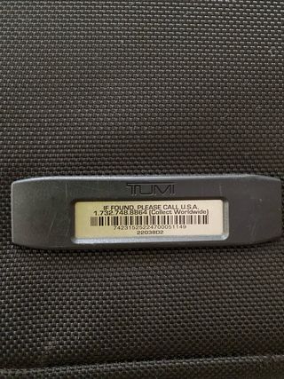 Portattajes con ruedas TUMI 37X26X53 3o litros