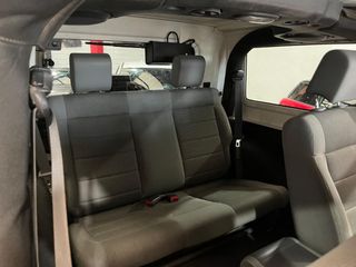 Jeep Wrangler Sahara