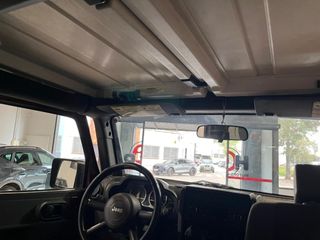 Jeep Wrangler Sahara